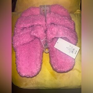 Target Stars Above Pink Fuzzy Slippers Size 9